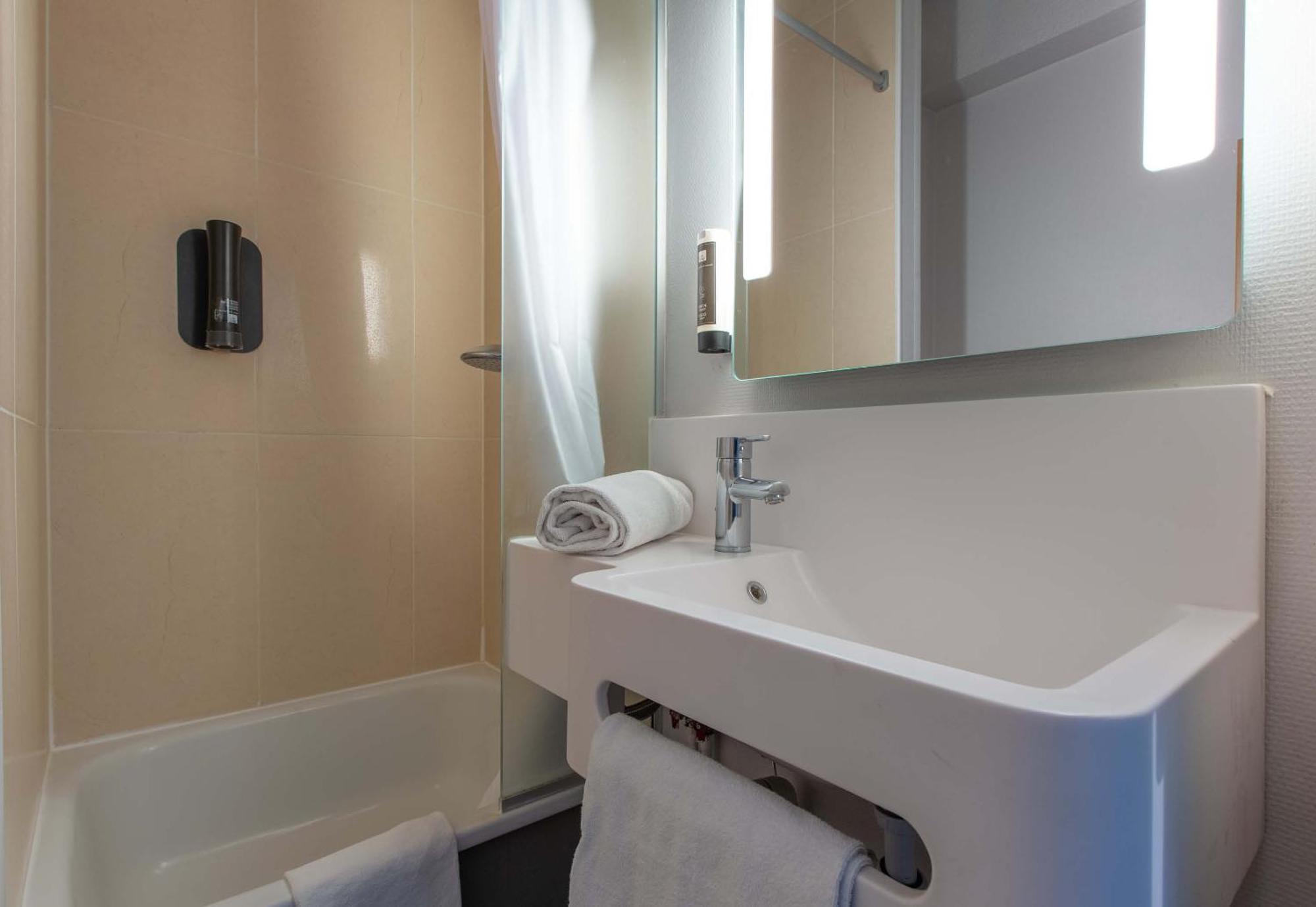 Hotel Blois Sud Vineuil 2*